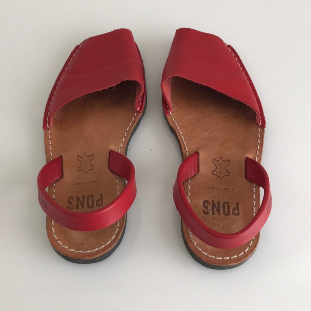 PONS shoes in great shape